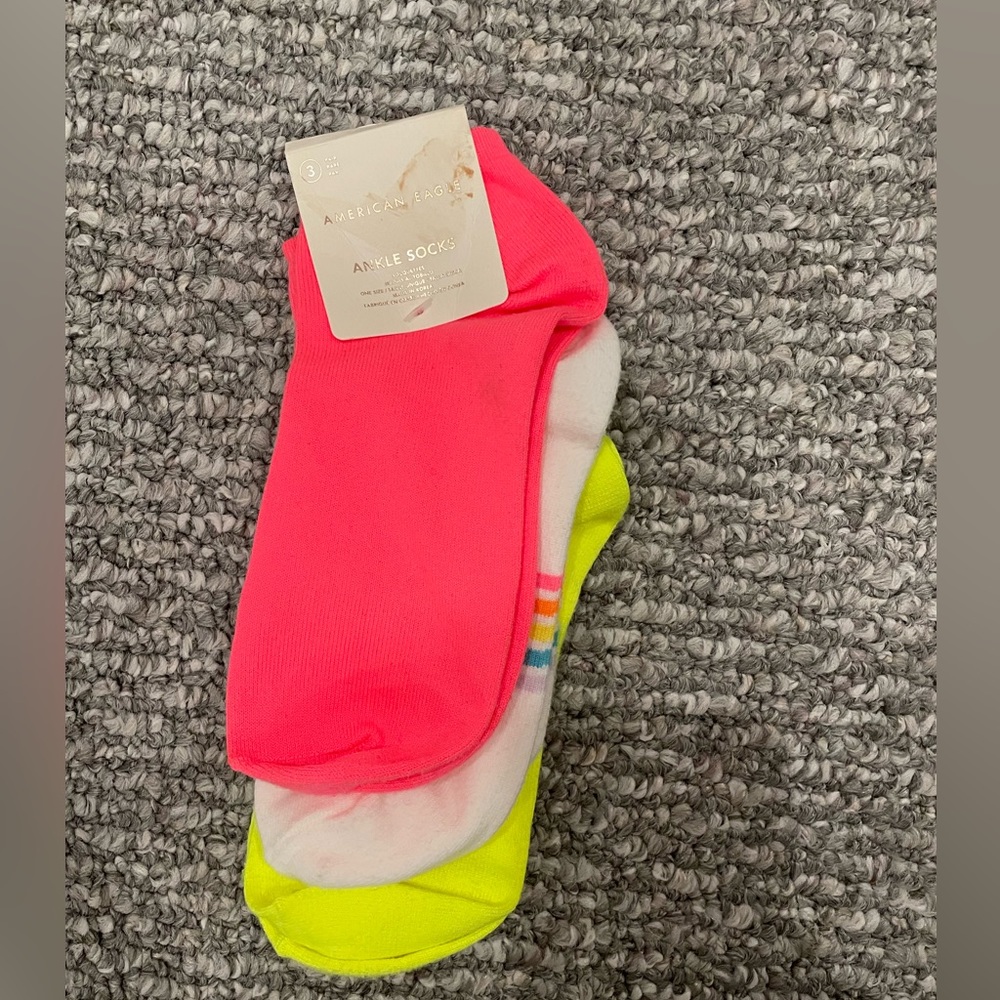 NWOT Girls American Eagle Socks